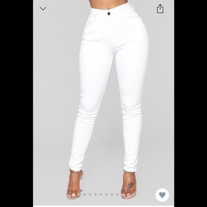 High waisted skinnies -white